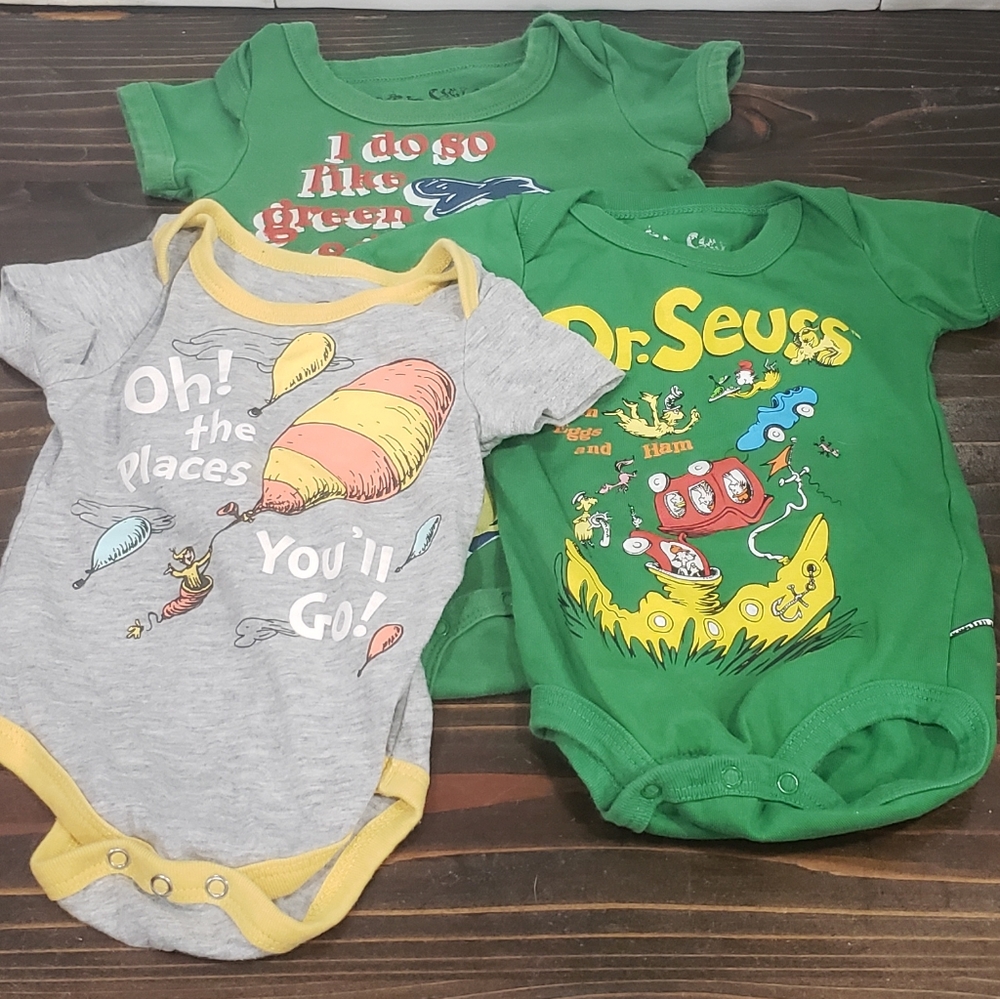 🦖Dr. Seuss Places You'll Go / Green Eggs & Ham Onesie Bundle🦖